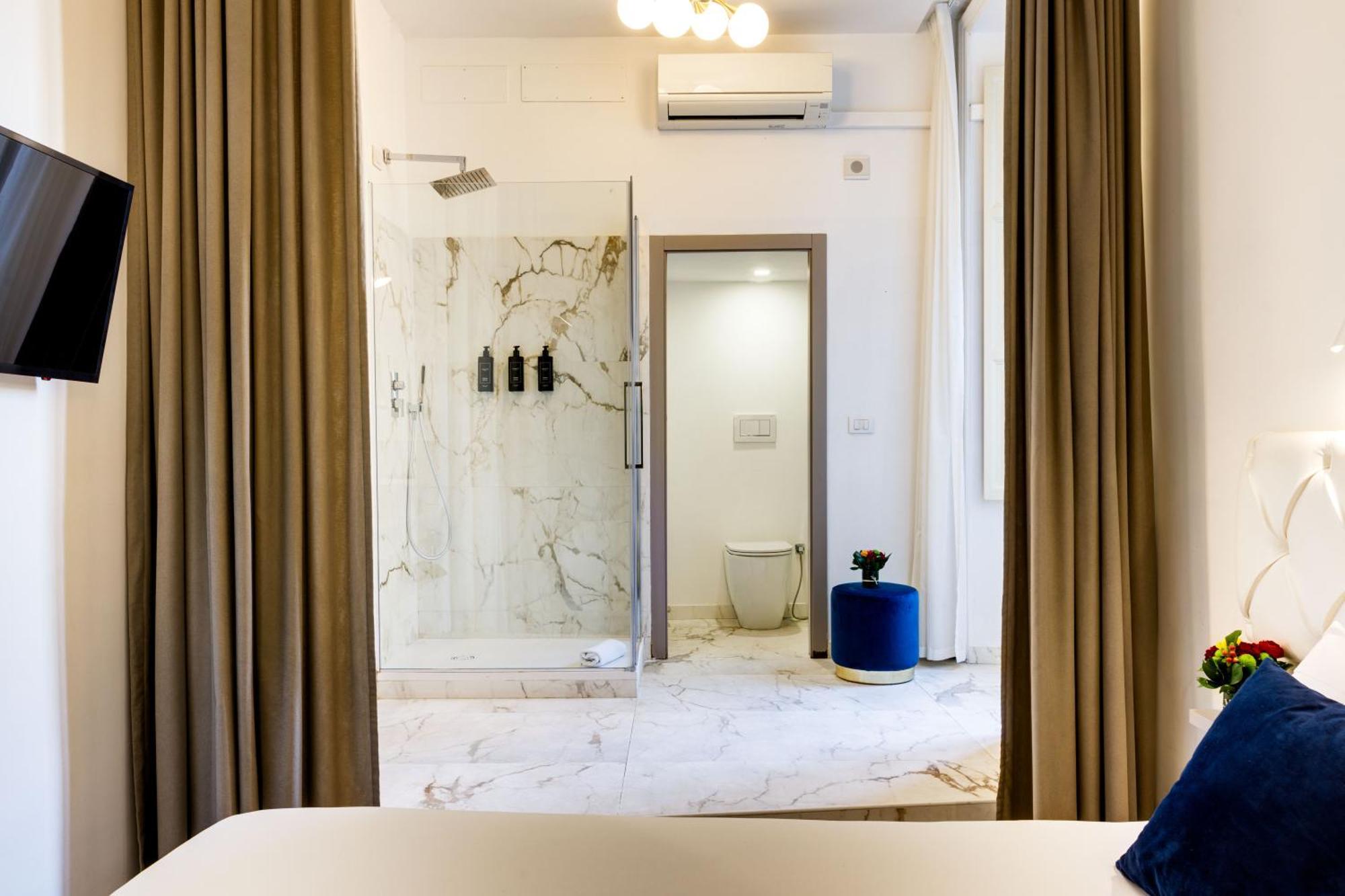 ローマ ピアッツァ ファルネーゼ ラグジュアリー スイーツ Bed & Breakfast エクステリア 写真
